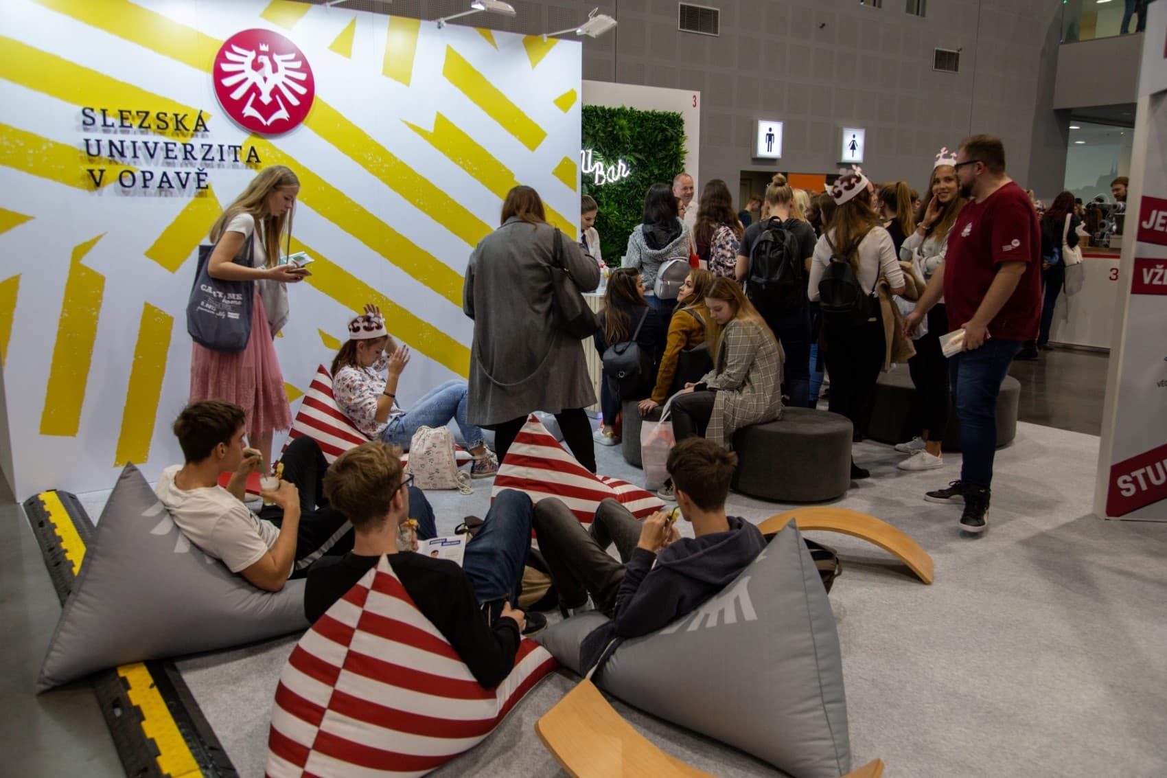 SU stánek na Gaudeamu 2019 foto galerie 01